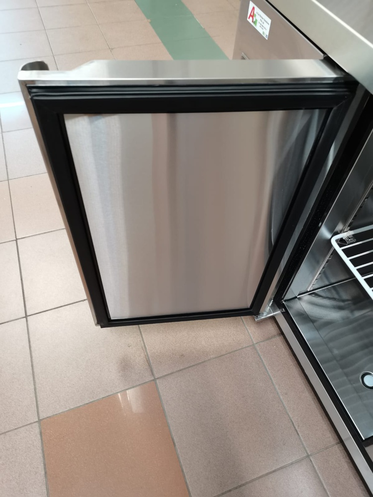 2 door counter freezer (1.2m)